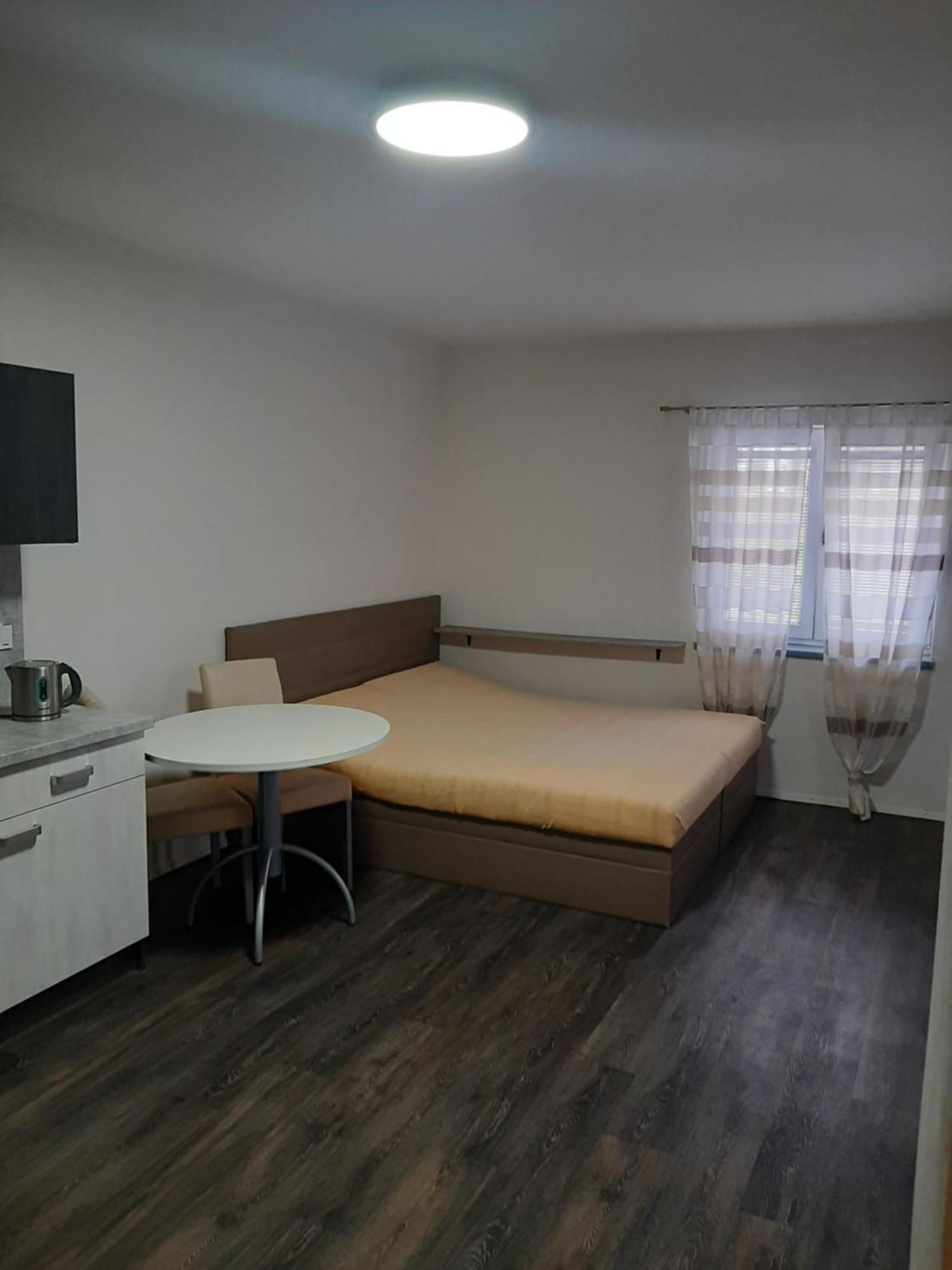 Apartman U Lesa Horšovský Týn Exterior foto
